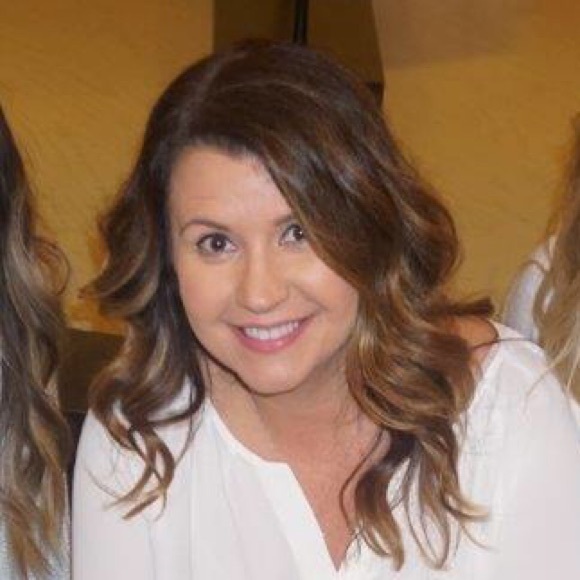 Meet your Posher, Gina - Picture 1 of 1